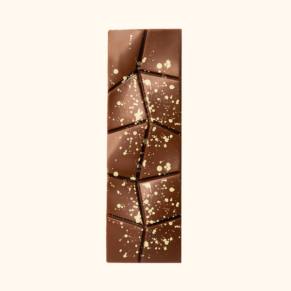 Felora Tahina Kunafa chocolate bar — texture close-up